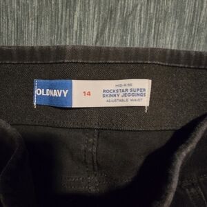 Old Navy Black Rockstar Super Skinny Jeggings
